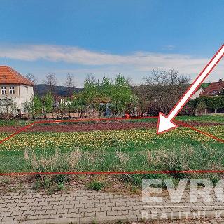 Prodej stavební parcely 1031 m² Koněprusy