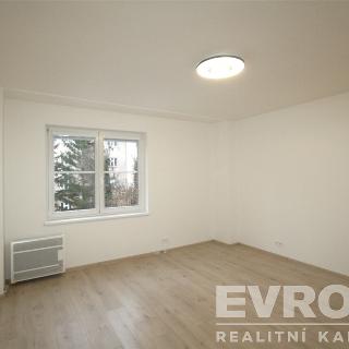 Pronájem bytu 2+kk 38 m² Praha, Biskupcova