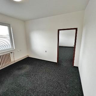 Pronájem kanceláře 48 m² Praha, U chaloupek