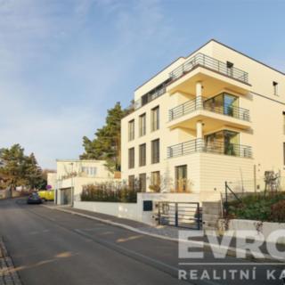Pronájem bytu 4+kk 142 m² Praha