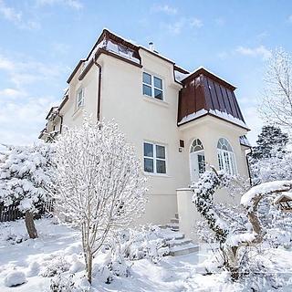 Pronájem rodinného domu 120 m&sup2; Praha