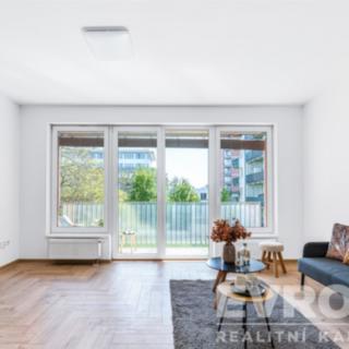 Prodej bytu 1+kk a garsoniéry 45 m² Praha Strašnice, Názovská