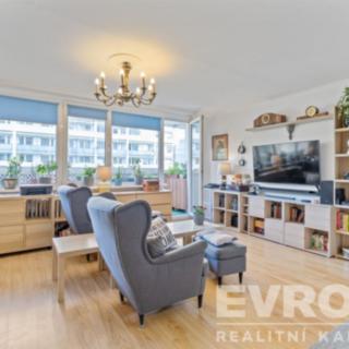 Prodej bytu 2+kk 75 m² Praha, Uzbecká