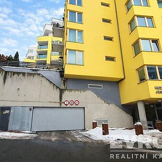 Prodej parkovacího místa 13 m&sup2; Praha