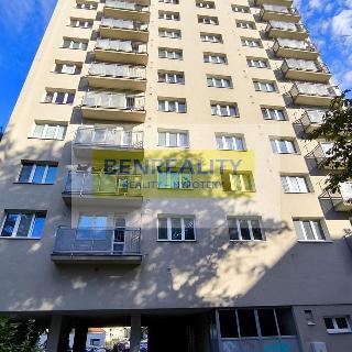 Pronájem bytu 1+kk a garsoniéry 28 m² Zlín, Bratří Jaroňků