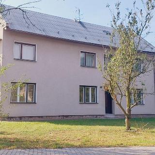 Pronájem bytu 4+1 110 m² Domaželice