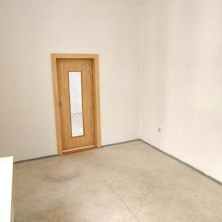 Pronájem kanceláře 23 m² Valašské Meziříčí, Poláškova