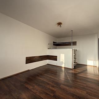Prodej bytu 2+1 62 m&sup2; Chomutov
