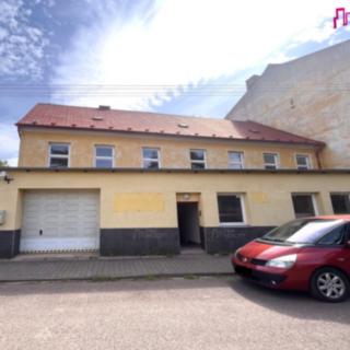 Prodej kanceláře 410 m² Broumov Poříčí, Barvířské náměstí