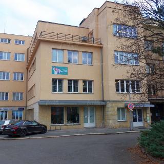 Pronájem kanceláře 96 m² Hradec Králové, Škroupova