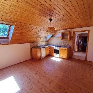 Pronájem rodinného domu 141 m² Hatín