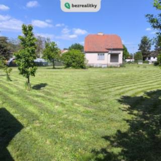 Prodej stavební parcely 2 348 m² Kovalovice