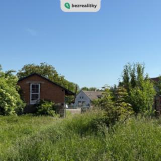 Prodej stavební parcely 1070 m² Žiželice