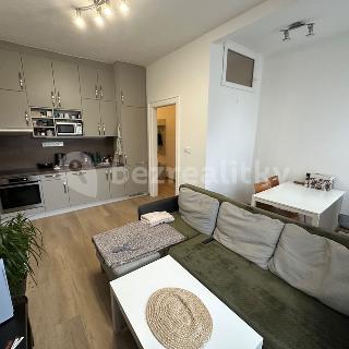 Prodej bytu 2+kk 52 m² Praha, U Svépomoci