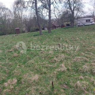 Prodej stavební parcely 997 m² Karlovice, 