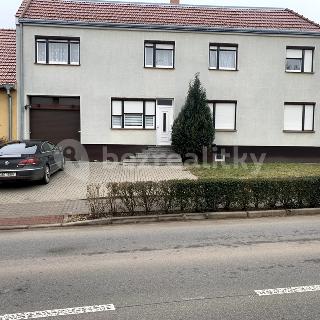 Prodej rodinného domu 182 m² Vracov, Komenského