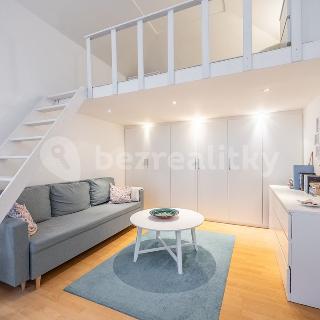 Prodej bytu 2+1 58 m² Praha, Na Celné