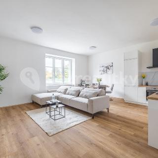 Prodej bytu 4+kk 96 m² Slaný, Stehlíkova