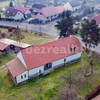 Prodej rodinného domu 308 m² Lety, 