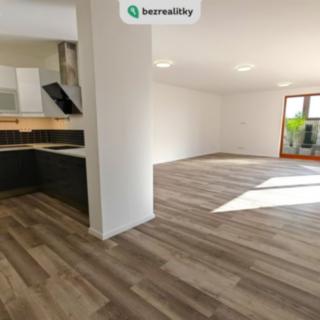 Prodej bytu 5+kk 250 m² Česká, 
