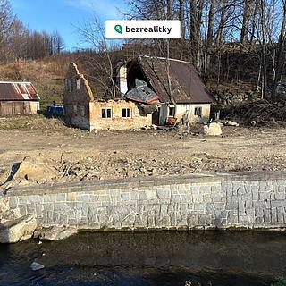 Prodej rodinného domu 80 m&sup2; Vápenná