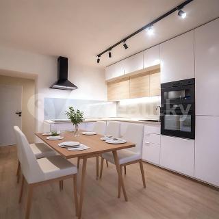 Prodej bytu 3+kk 66 m² Ostrava, Dolní