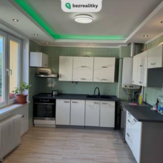 Prodej bytu 3+1 82 m² Dubí, Zahradní
