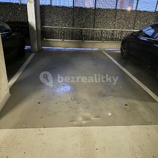 Prodej garáže 13 m² Praha, Nad přehradou