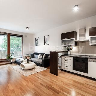 Prodej bytu 2+kk 55 m² Praha, Varhulíkové