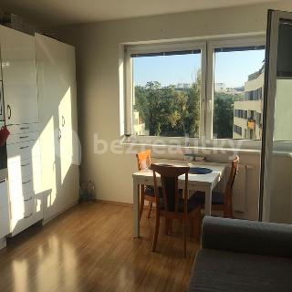 Prodej bytu 2+kk 42 m² Praha, Práčská