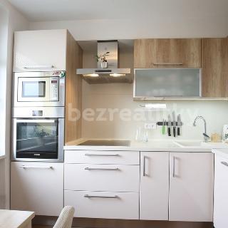 Prodej bytu 3+1 67 m² Praha, Tunelářů