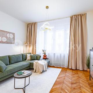 Prodej bytu 2+kk 71 m² Praha, Šternberkova