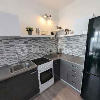 Prodej bytu 3+kk 81 m² Chomutov, Kundratická