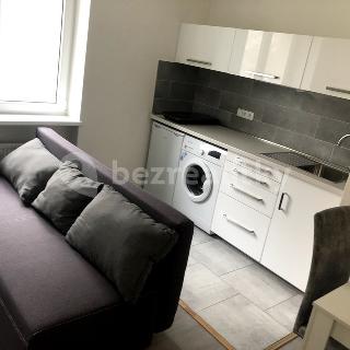 Prodej bytu 5+1 a více 27 m² Sokolov, Sokolovská