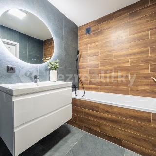 Prodej bytu 2+1 65 m² Mladá Boleslav, . listopadu