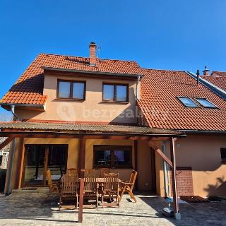 Prodej rodinného domu 170 m² Louny, Platanová