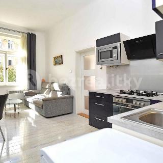 Prodej bytu 2+kk 43 m² Praha, Jaromírova