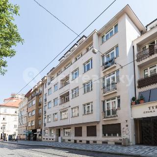 Prodej bytu 2+kk 56 m² Praha, Újezd