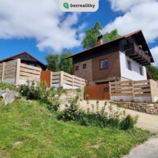 Prodej rodinného domu 120 m² Šindelová