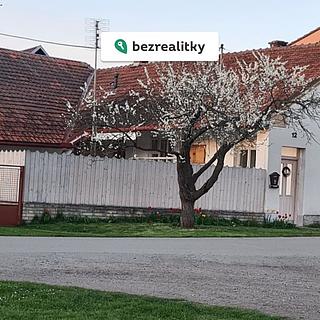 Prodej rodinného domu 96 m&sup2; Vážany