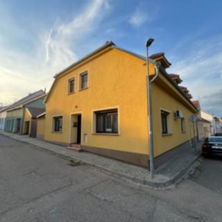 Prodej rodinného domu 292 m² Mikulov, Na Jámě