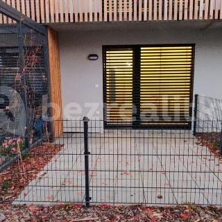 Prodej bytu 1+kk a garsoniéry 30 m² Plzeň, Kartónová