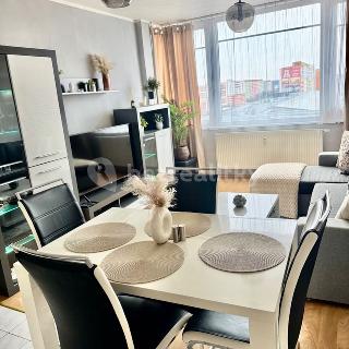 Prodej bytu 2+kk 38 m² Praha