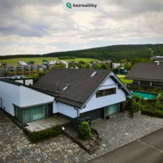 Prodej rodinného domu 486 m² Loučná pod Klínovcem, 