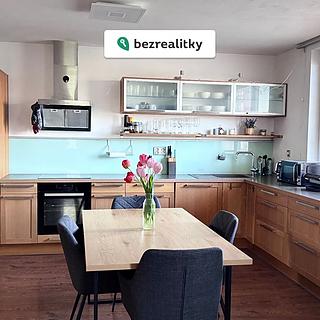 Prodej rodinného domu 222 m&sup2; Oslov