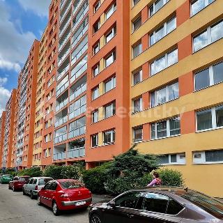 Prodej bytu 2+kk 46 m² Praha, Zelenohorská