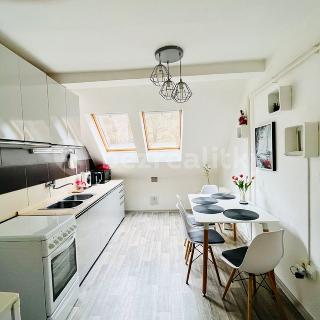 Prodej bytu 1+1 37 m² Jáchymov, Fibichova