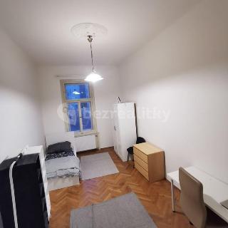 Pronájem bytu 3+1 130 m² Praha, Italská