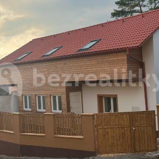 Prodej rodinného domu 150 m² Kmetiněves, 