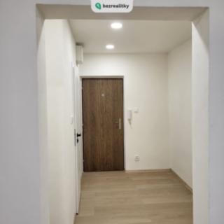Prodej bytu 3+1 61 m² Karviná Mizerov, Majakovského